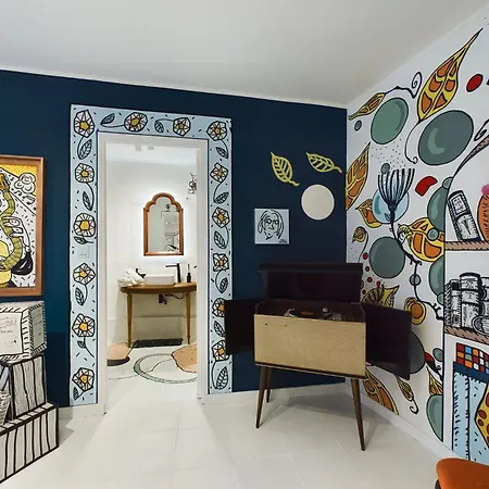 Vintage Immersive Art